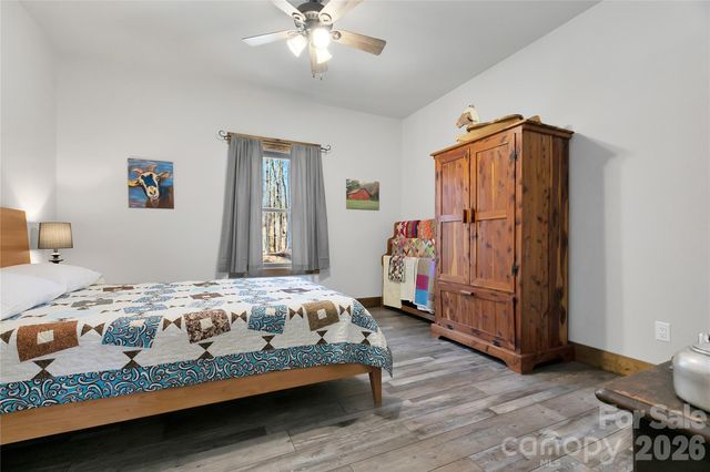 70 Unvdatlvi Court, Brevard, NC 28712