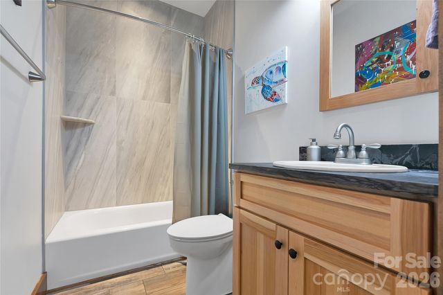 70 Unvdatlvi Court, Brevard, NC 28712