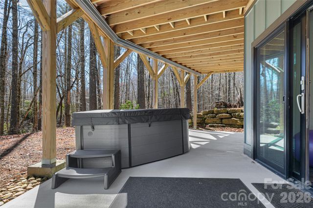 70 Unvdatlvi Court, Brevard, NC 28712