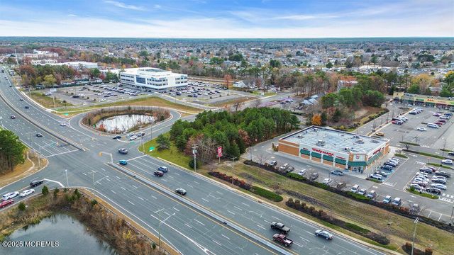 115 Saint Catherine Boulevard, Toms River, NJ 08755