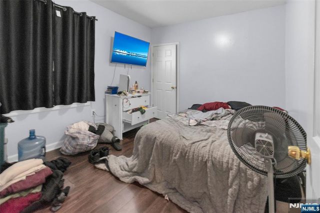 399 8th Street, Newark, NJ 07103