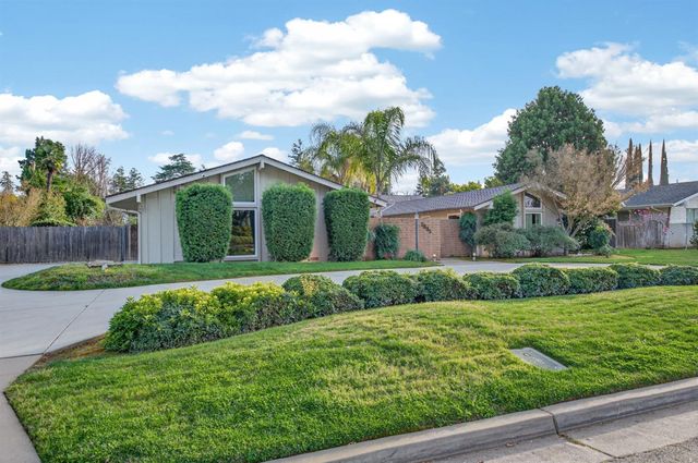 2805 W Spruce Avenue, Fresno, CA 93711