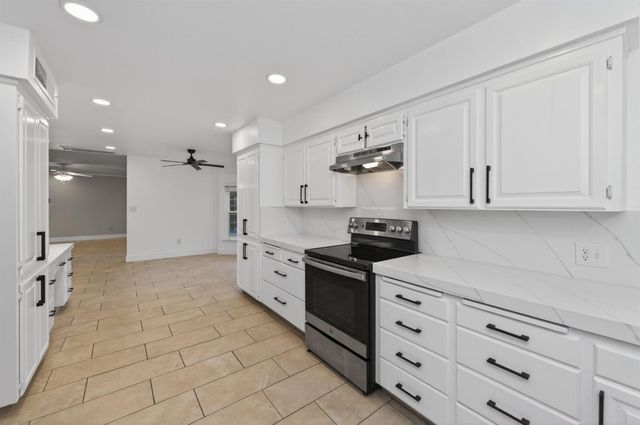 2805 W Spruce Avenue, Fresno, CA 93711