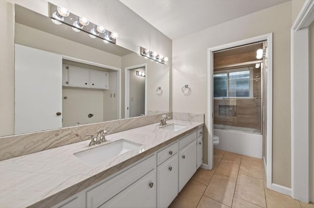 2805 W Spruce Avenue, Fresno, CA 93711