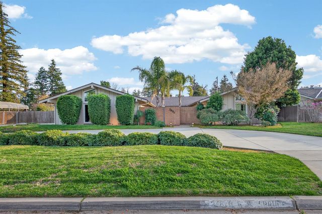 2805 W Spruce Avenue, Fresno, CA 93711