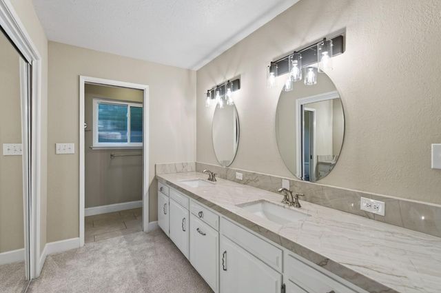 2805 W Spruce Avenue, Fresno, CA 93711