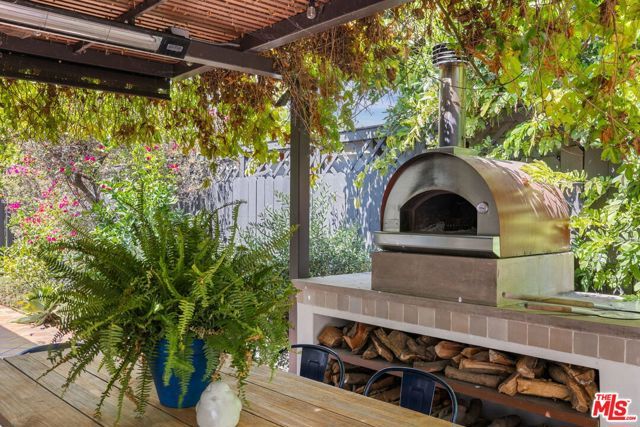 428 Norwich Drive, West Hollywood, CA 90048