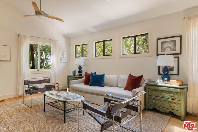 428 Norwich Drive, West Hollywood, CA 90048
