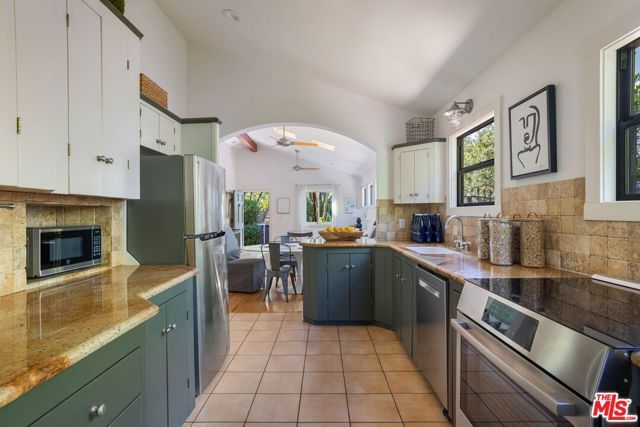 428 Norwich Drive, West Hollywood, CA 90048