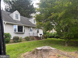 85 CARLTON AVE, Trenton, NJ 08618