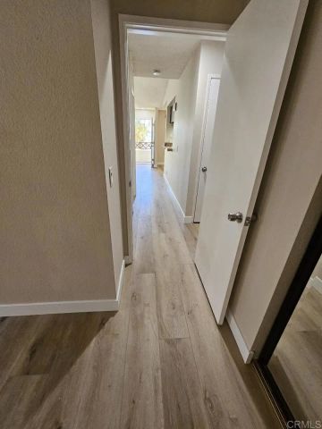 2085 Lakeridge Circle 202, Chula Vista, CA 91913