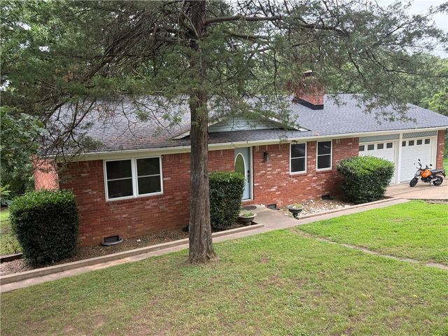207 W 23rd Street, Russellville, AR 72801