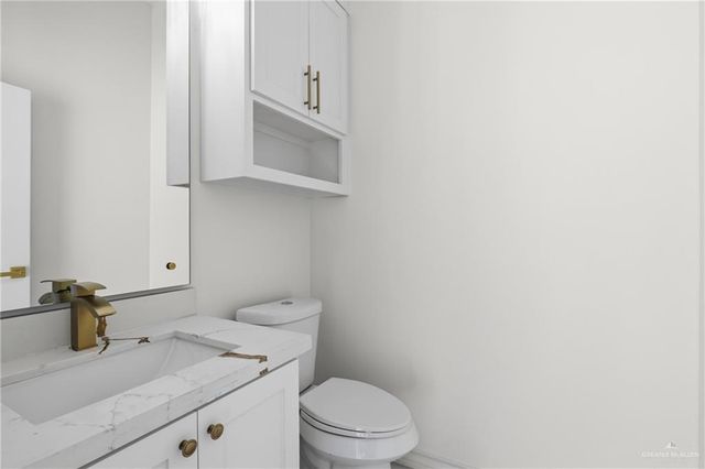 3005 N Rosalinda Lane, Edinburg, TX 78542