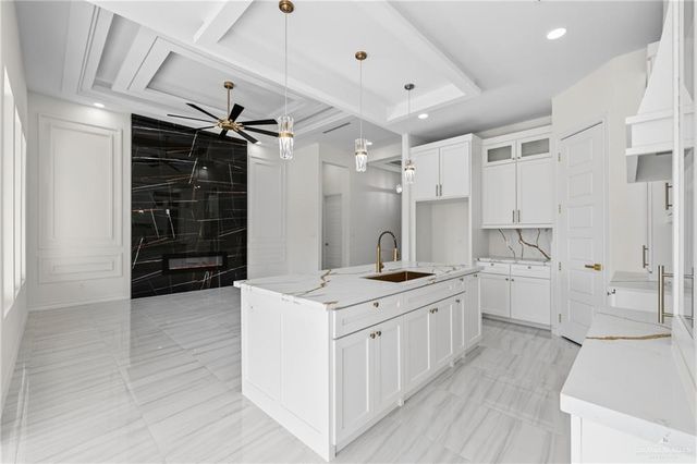 3005 N Rosalinda Lane, Edinburg, TX 78542