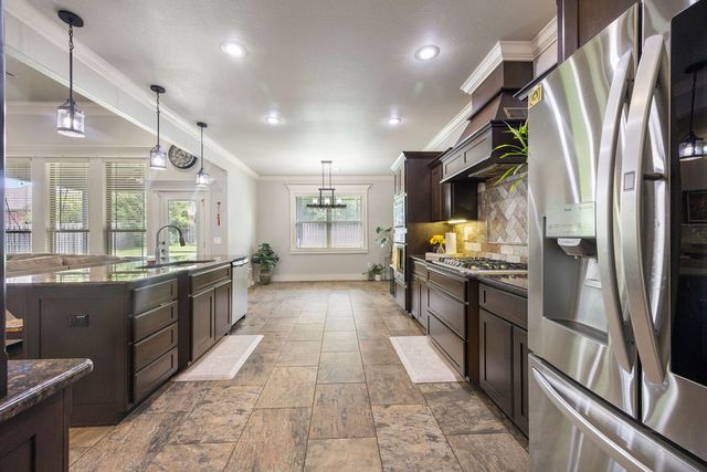 1011 Hunters Pointe, Bentonville, AR 72713