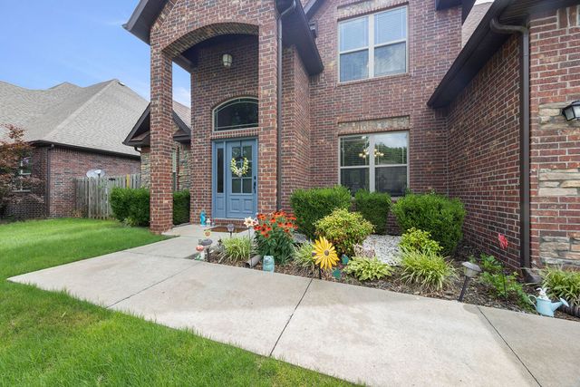 1011 Hunters Pointe, Bentonville, AR 72713