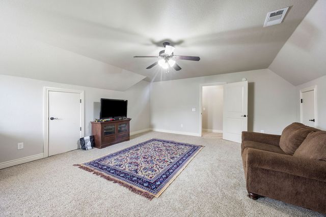1011 Hunters Pointe, Bentonville, AR 72713