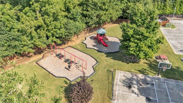 1011 Hunters Pointe, Bentonville, AR 72713