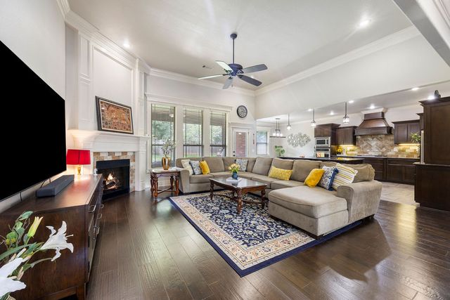 1011 Hunters Pointe, Bentonville, AR 72713