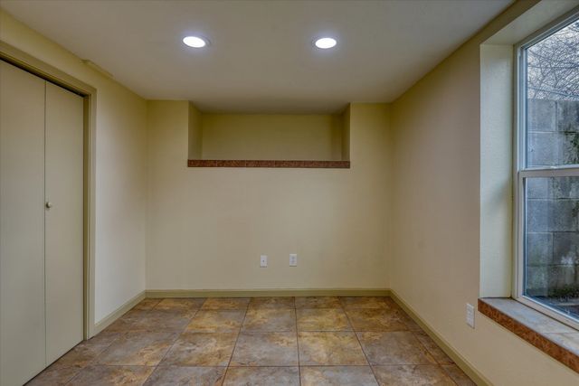 2715 N Ash St, Spokane, WA 99205