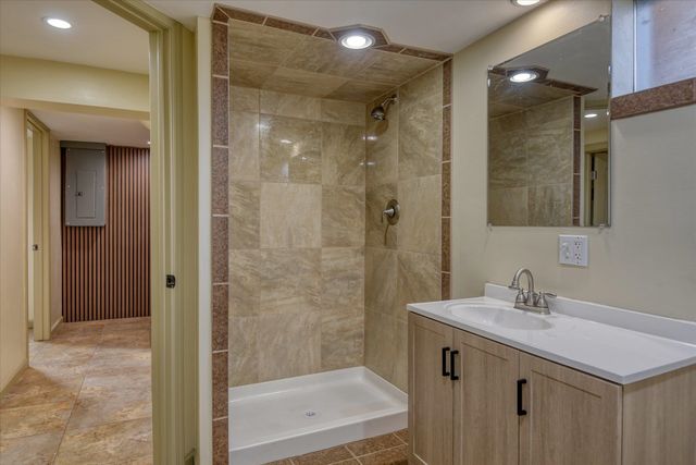 2715 N Ash St, Spokane, WA 99205