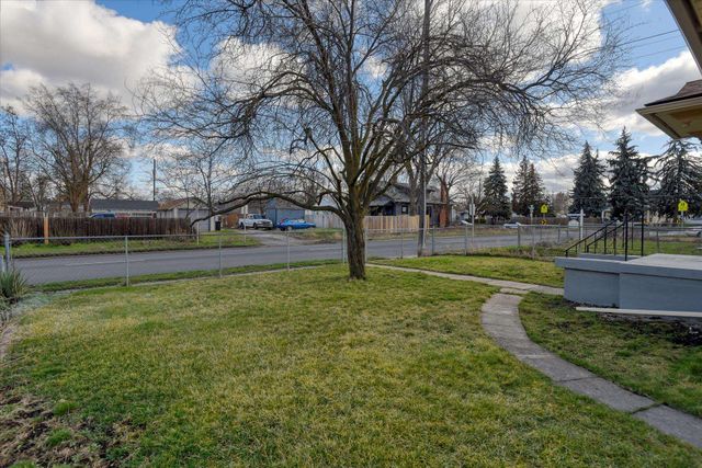 2715 N Ash St, Spokane, WA 99205