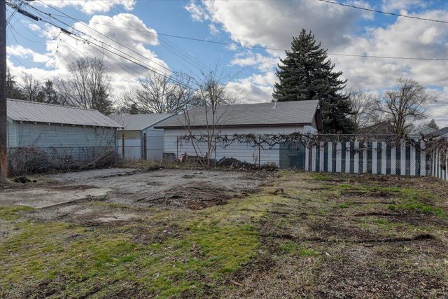 2715 N Ash St, Spokane, WA 99205