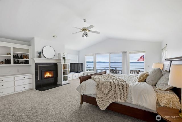 868 + 872 Juniper Pointe Lane, Camano Island, WA 98282