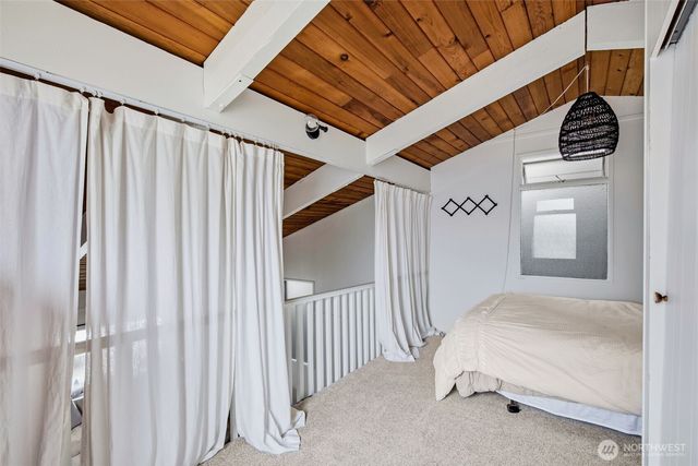 868 + 872 Juniper Pointe Lane, Camano Island, WA 98282