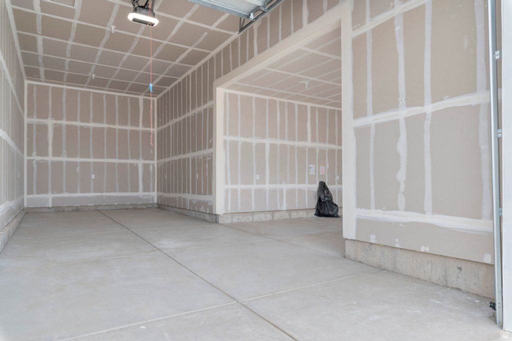 Image 29 of property listing at 795 W CHERRY ORCHARD LN #130, Grantsville, UT 84029