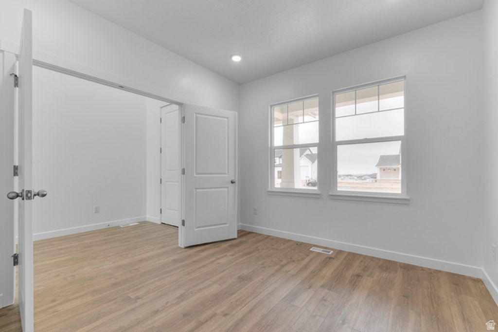 Image 4 of property listing at 795 W CHERRY ORCHARD LN #130, Grantsville, UT 84029