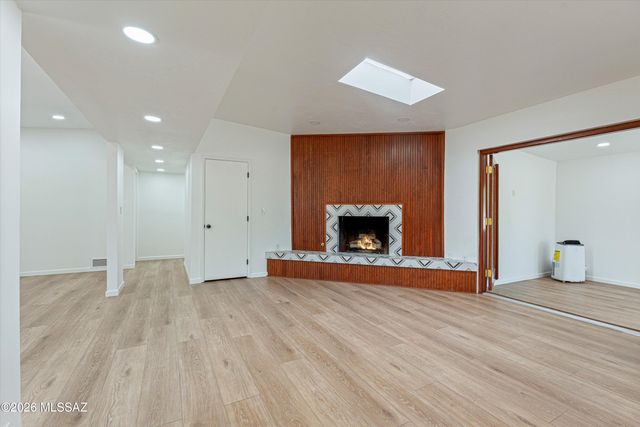 8430 E Albion Place, Tucson, AZ 85715