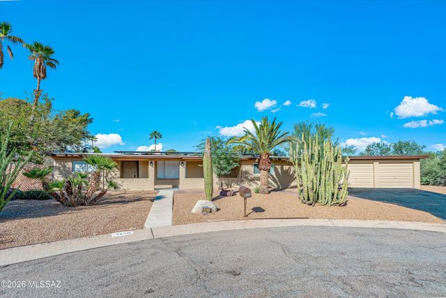 8430 E Albion Place, Tucson, AZ 85715