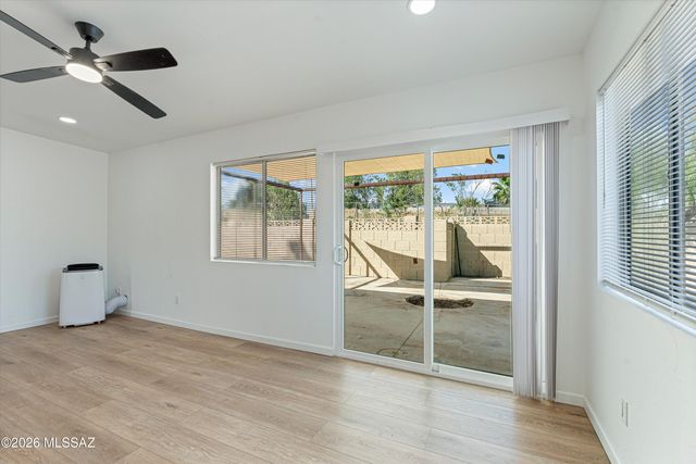 8430 E Albion Place, Tucson, AZ 85715