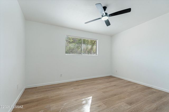 8430 E Albion Place, Tucson, AZ 85715
