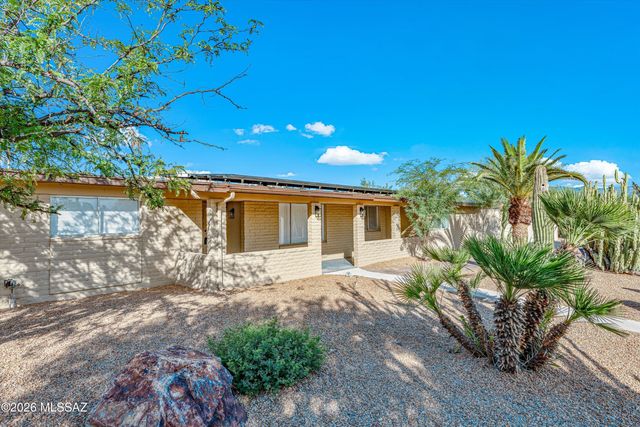8430 E Albion Place, Tucson, AZ 85715