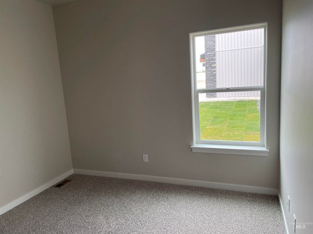 483 Hope Ave, Twin Falls, ID 83301