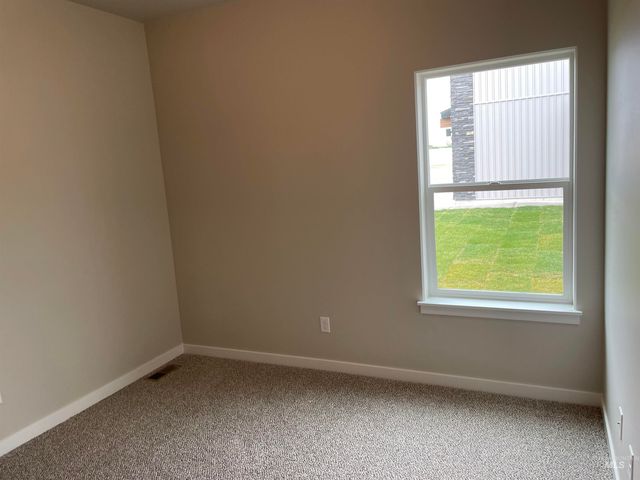 483 Hope Ave, Twin Falls, ID 83301