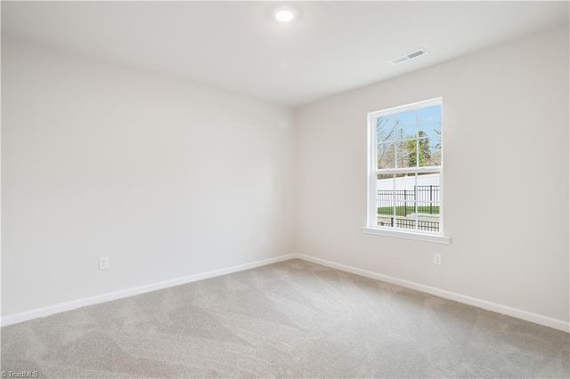 5284 Amaryllis Way, Winston-salem, NC 27104