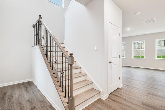 5284 Amaryllis Way, Winston-salem, NC 27104