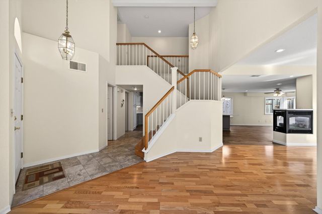 8314 Bramble Bush Cir, Antelope, CA 95843