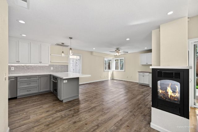 8314 Bramble Bush Cir, Antelope, CA 95843