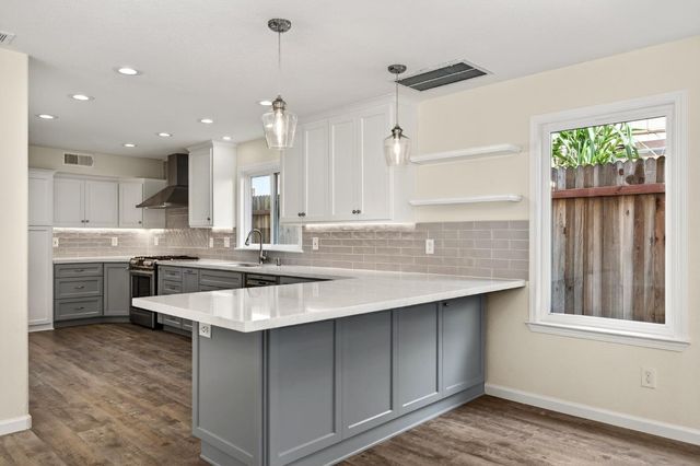 8314 Bramble Bush Cir, Antelope, CA 95843