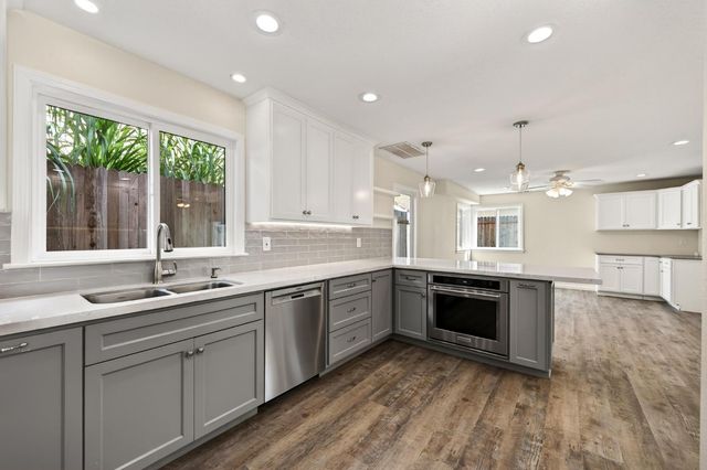 8314 Bramble Bush Cir, Antelope, CA 95843