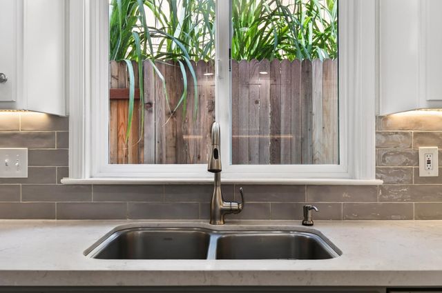 8314 Bramble Bush Cir, Antelope, CA 95843