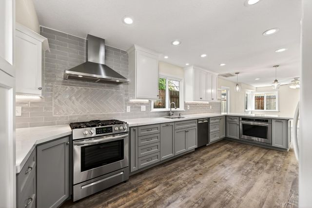 8314 Bramble Bush Cir, Antelope, CA 95843