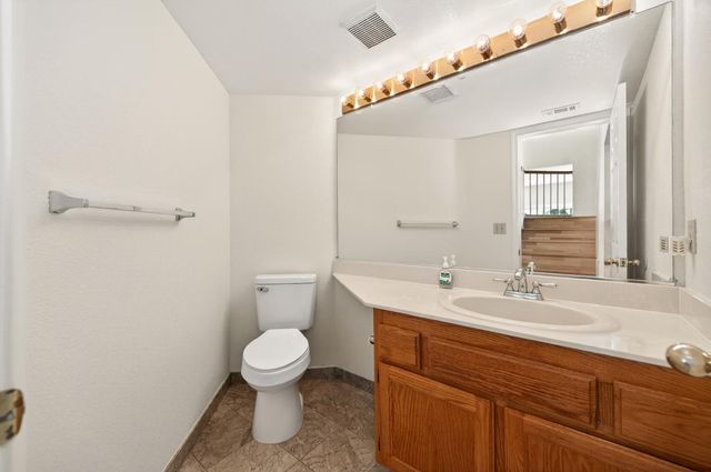 8314 Bramble Bush Cir, Antelope, CA 95843