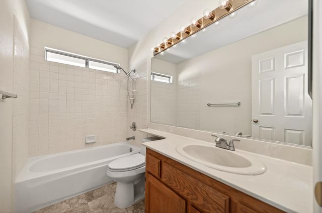 8314 Bramble Bush Cir, Antelope, CA 95843