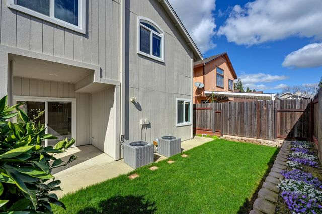 8314 Bramble Bush Cir, Antelope, CA 95843