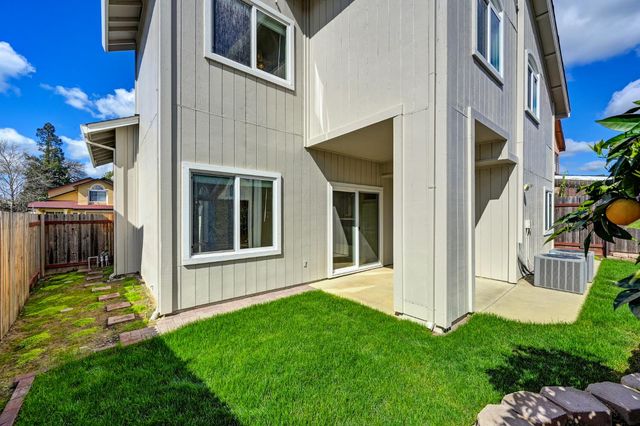 8314 Bramble Bush Cir, Antelope, CA 95843